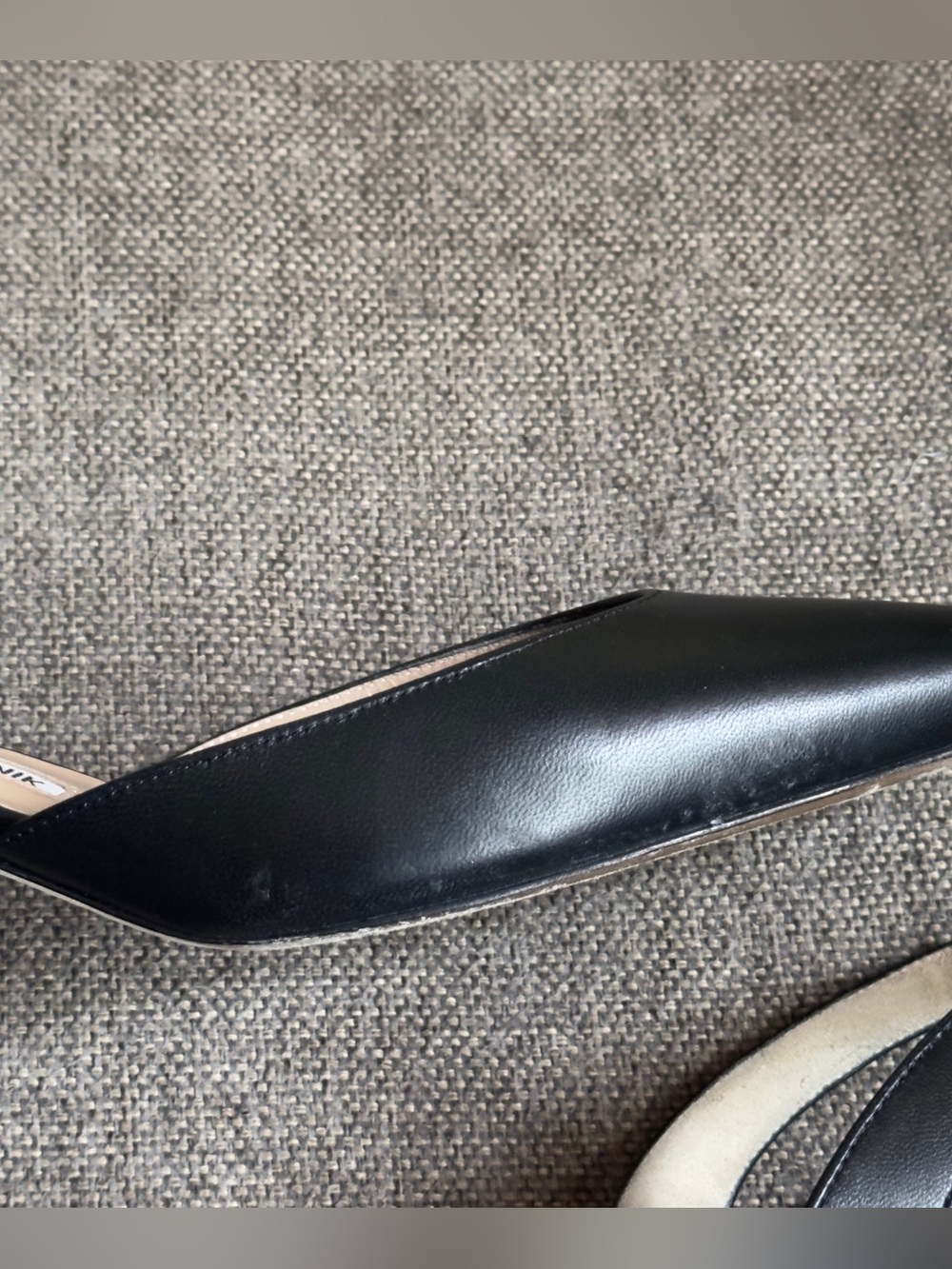 Manolo Blahnik Carolyn black leather heels - Picture 5 of 10